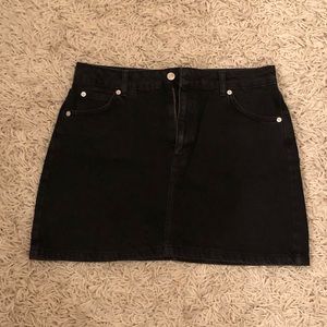 BLACK DENIM JEAN SKIRT
